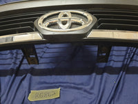 Toyota Hilux Radiator Grille - Wear and Tear, Scratches and small crack