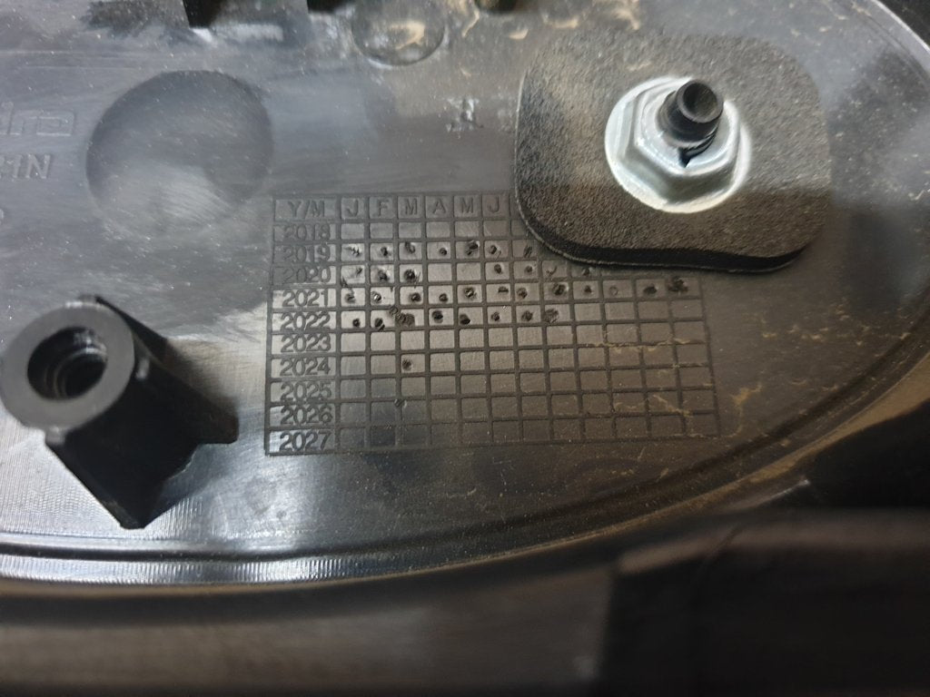 Mahindra XUV300 Radiator Grille - Wear and Tear, Scratches