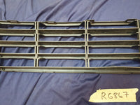 Volkswagen Polo Front Bumper Lower Center Grille - Crack