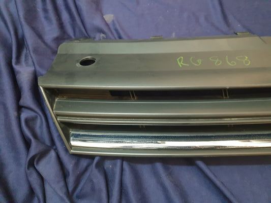 Volkswagen Polo 2018, 2019, 2020, 2021, 2022, 2023 Radiator Grille - Deep abrasion, Wear and Tear, Broken badge