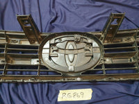 Toyota Hilux Radiator Grille - Wear and Tear, Scratches