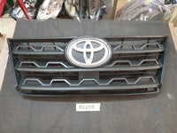 Toyota Fortuner Radiator Grille - Wear and Tear, Chips, Crack