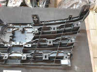 Toyota Fortuner Radiator Grille - Wear and Tear, Chips, Crack