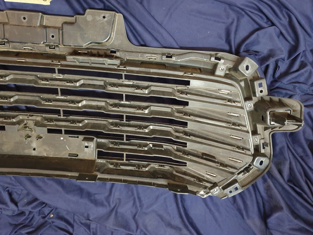 Haval Jolion Radiator Grille - Light Wear and Tear