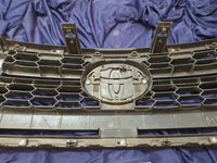 Toyota Hilux Radiator Grille - Wear and Tear, Scuffs