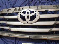Toyota Hilux Radiator Grille - Scuffs