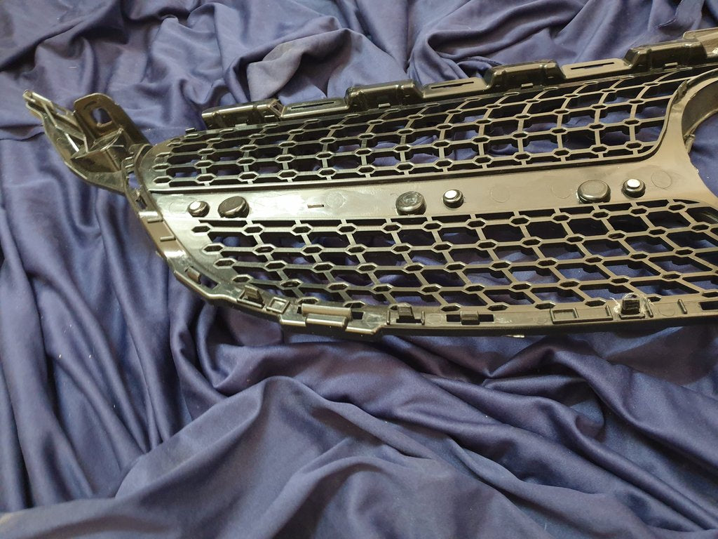 Mercedes-Benz Aftermarket C-Class W205 Radiator Grille Frame