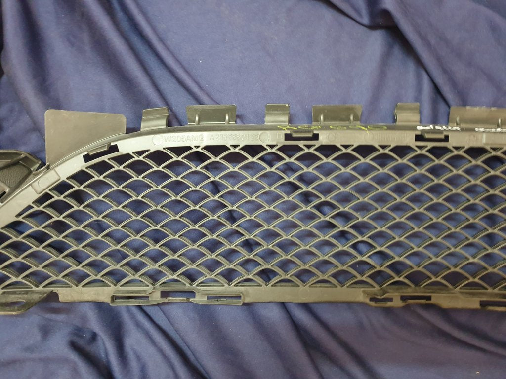 Mercedes-Benz C-Class W205 AMG Front Bumper Centre Mesh