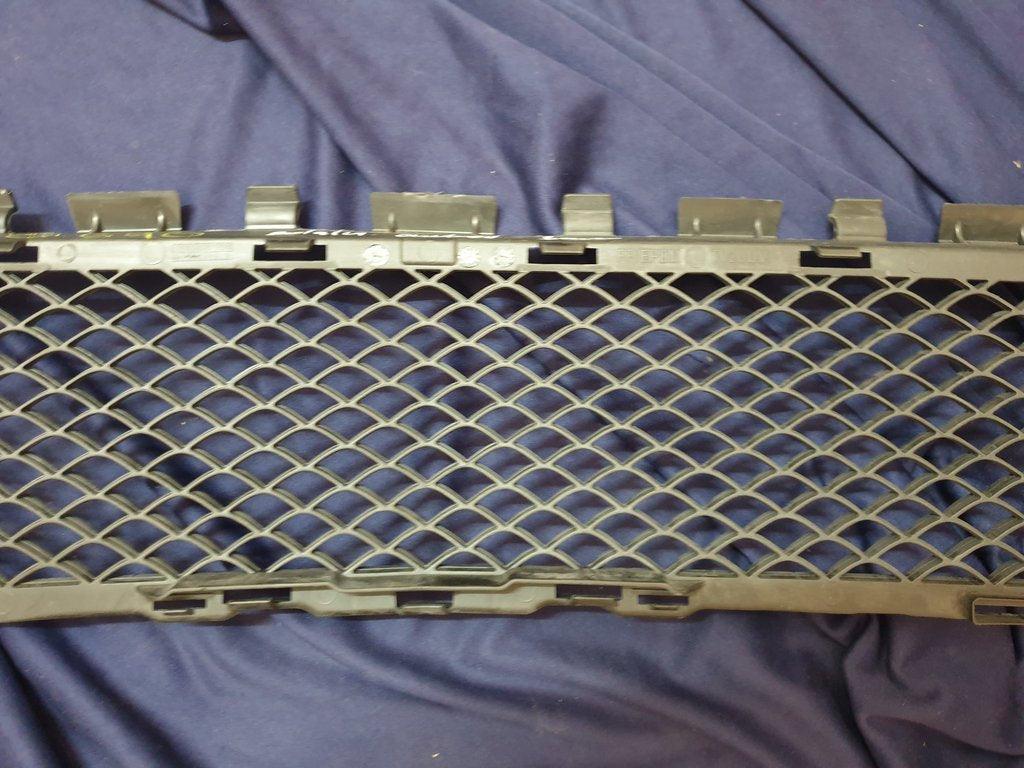 Mercedes-Benz C-Class W205 AMG Front Bumper Centre Mesh