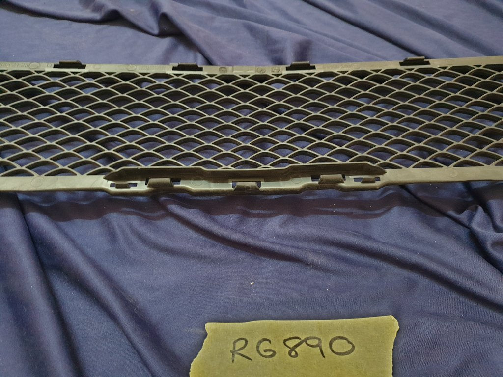 Mercedes-Benz C-Class W205 AMG Front Bumper Centre Mesh