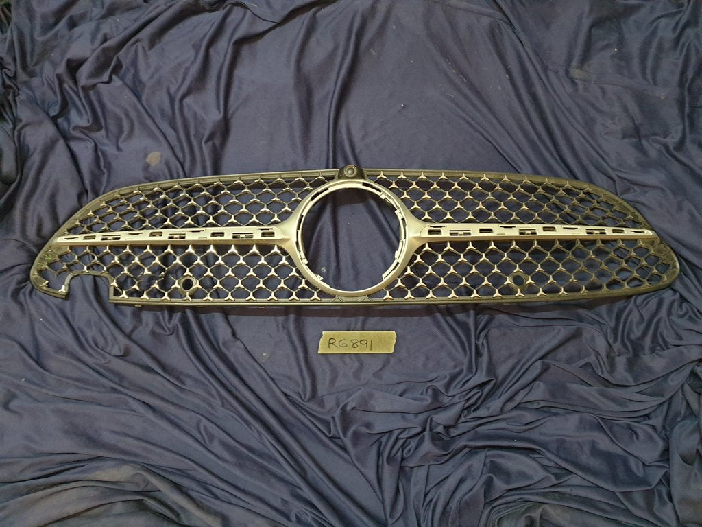 Mercedes-Benz C-Class W206 Radiator Grille - Broken Mesh