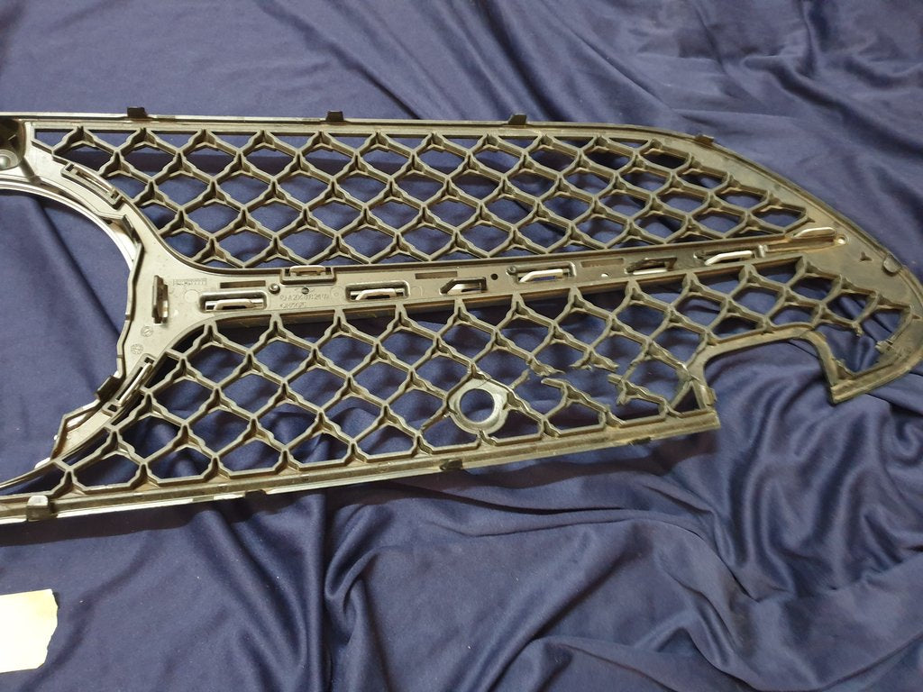 Mercedes-Benz C-Class W206 Radiator Grille - Broken Mesh