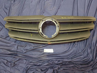Mercedes-Benz V-Class Vito W447 Radiator Grille - Warped, paint spill