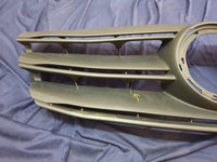 Mercedes-Benz V-Class Vito W447 Radiator Grille - Warped, paint spill