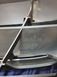 Mercedes-Benz V-Class Vito W447 Radiator Grille - Warped, paint spill