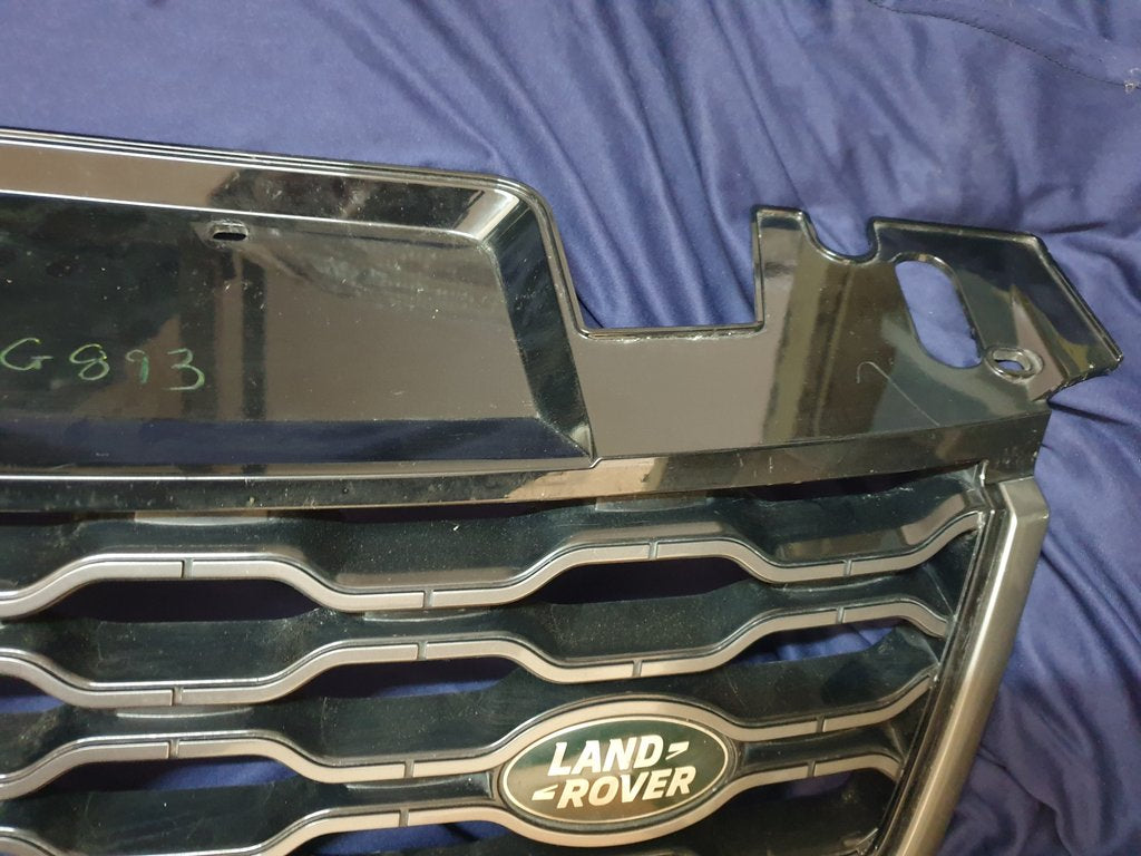 Land Rover Range Rover Radiator Grille - Light Wear and Tear