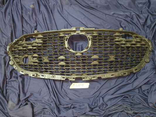 Mazda 3 Radiator Grille - Wear and Tear