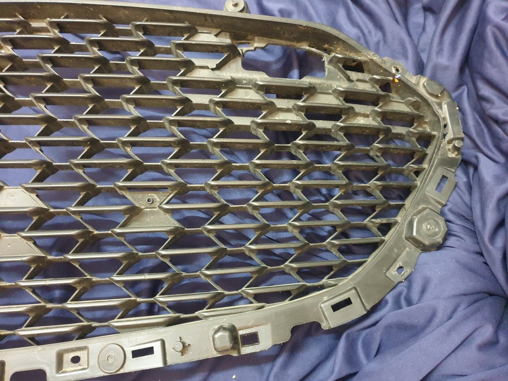 Mazda 3 Radiator Grille - Wear and Tear