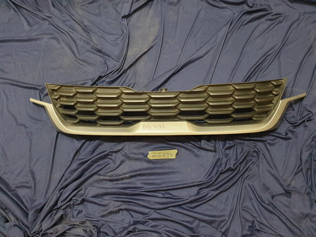 KIA Seltos Radiator Grille - Wear and Tear, Small scratches