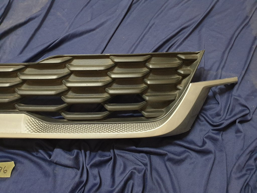 KIA Seltos Radiator Grille - Wear and Tear, Small scratches