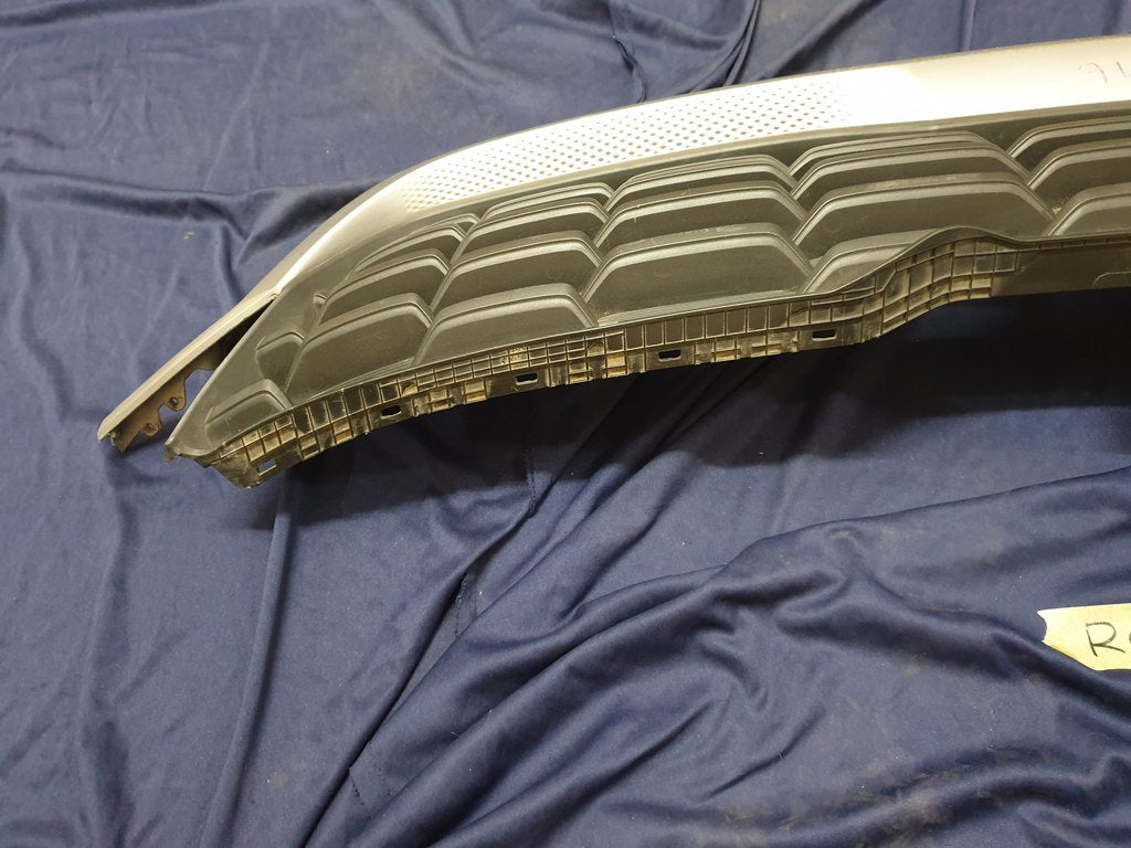 KIA Seltos Radiator Grille - Wear and Tear, Small scratches