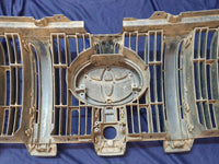 Toyota Land Cruiser Prado Radiator Grille - Wear and Tear, Scuffs