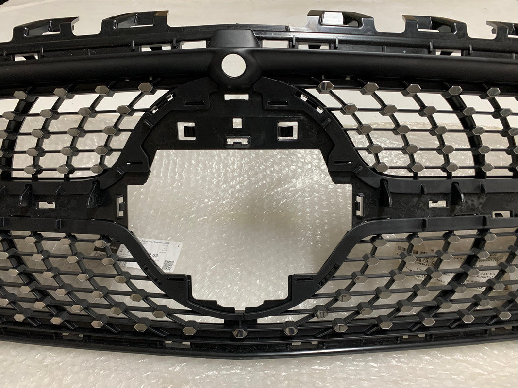 Mercedes-Benz CLA 2019, CLA200 Radiator Grille Assy