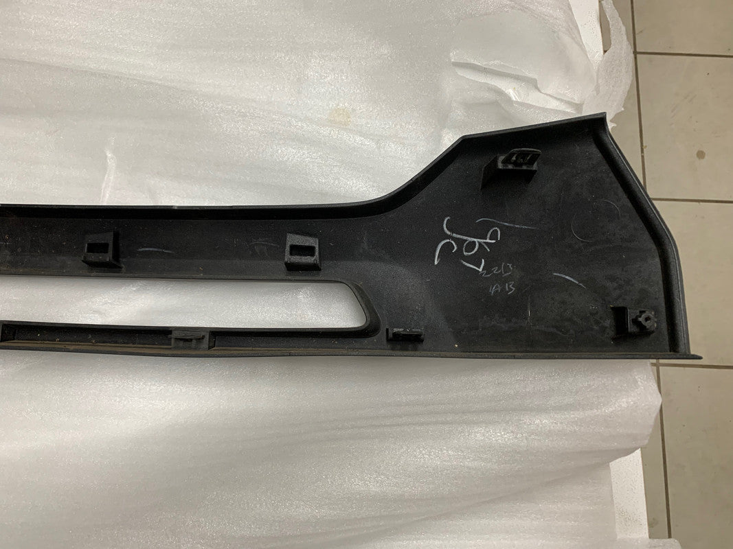 Toyota Hilux Legend 2021 Centre Radiator Grille Trim