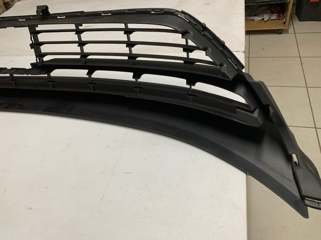 Original Used Opel Grandland X 2018 Front Bumper Lower Grille
