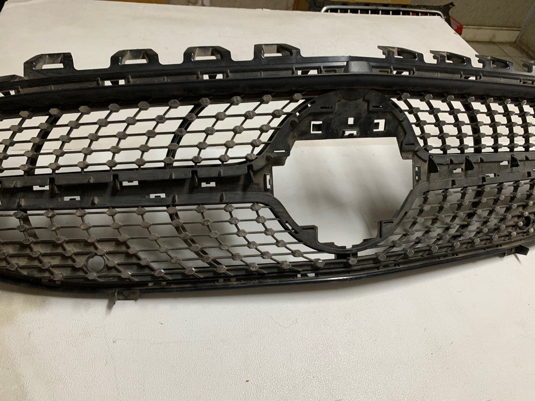 Mercedes-Benz CLA 2019, CLA200 Radiator Grille Frame