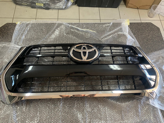 Toyota Hilux 2021 Radiator Grille Assy with Emblem/Badge