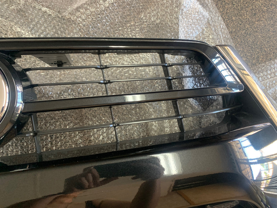 Toyota Hilux 2021 Radiator Grille Assy with Emblem/Badge