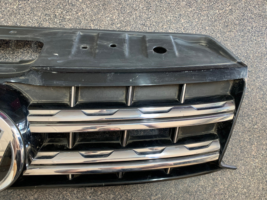 Volkswagen Amarok 2018 Radiator Grille Assy with Emblem/Badge