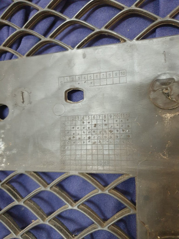 Mercedes-Benz GLE Coupe C292 AMG Front Bumper Lower Mesh Grille