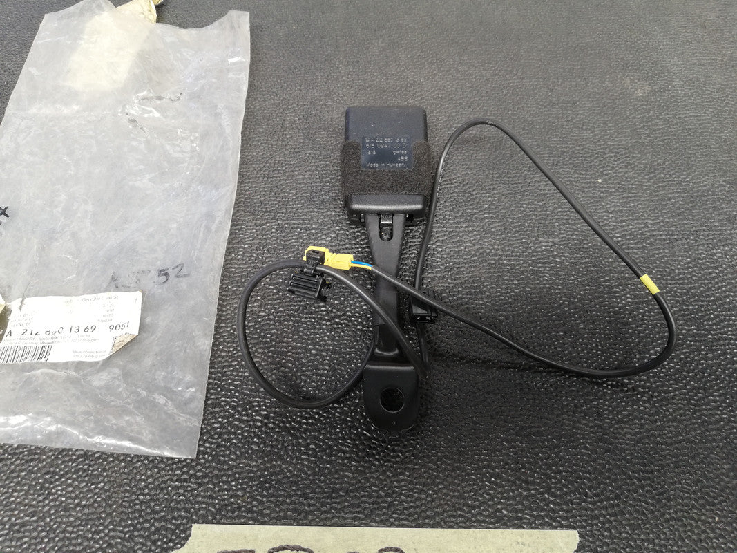 Mercedes-Benz G-Class W463, G500-G65 AMG 2017 Left Seat Belt Buckle