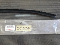 Toyota Hilux Centre Front Bonnet Rubber