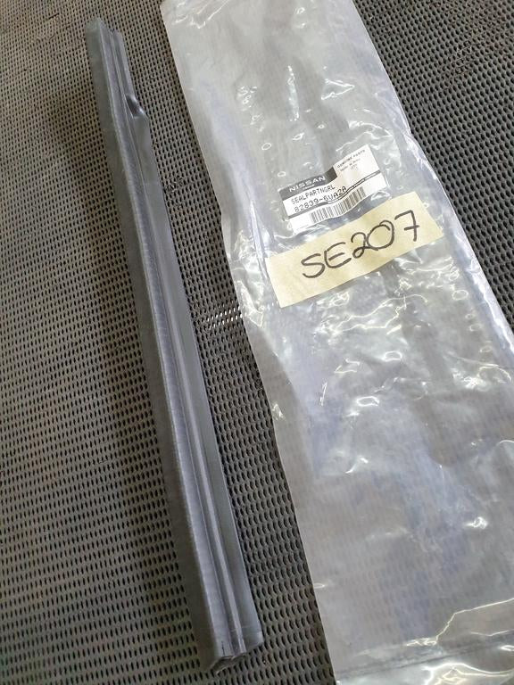 G×material Original New Nissan Magnite Left Rear Fender Rubber Seal – Eazy