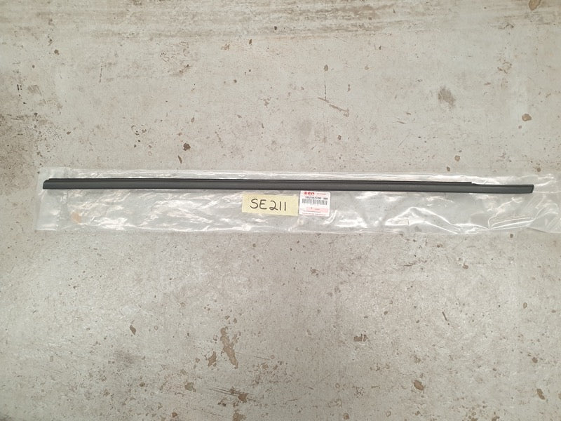 Original New Suzuki Swift Left Front Door Glass Outer Weather Strip Seal Moulding