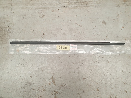 Original New Suzuki Swift Left Front Door Glass Outer Weather Strip Seal Moulding