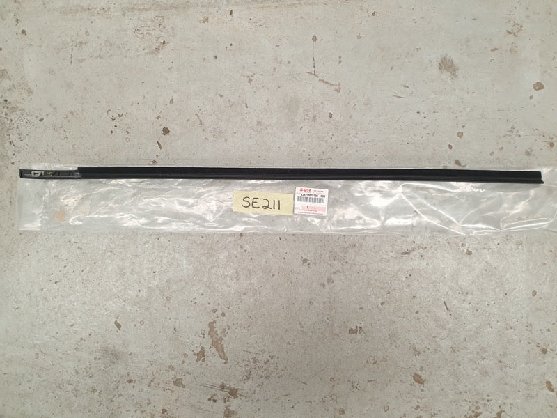 Original New Suzuki Swift Left Front Door Glass Outer Weather Strip Seal Moulding