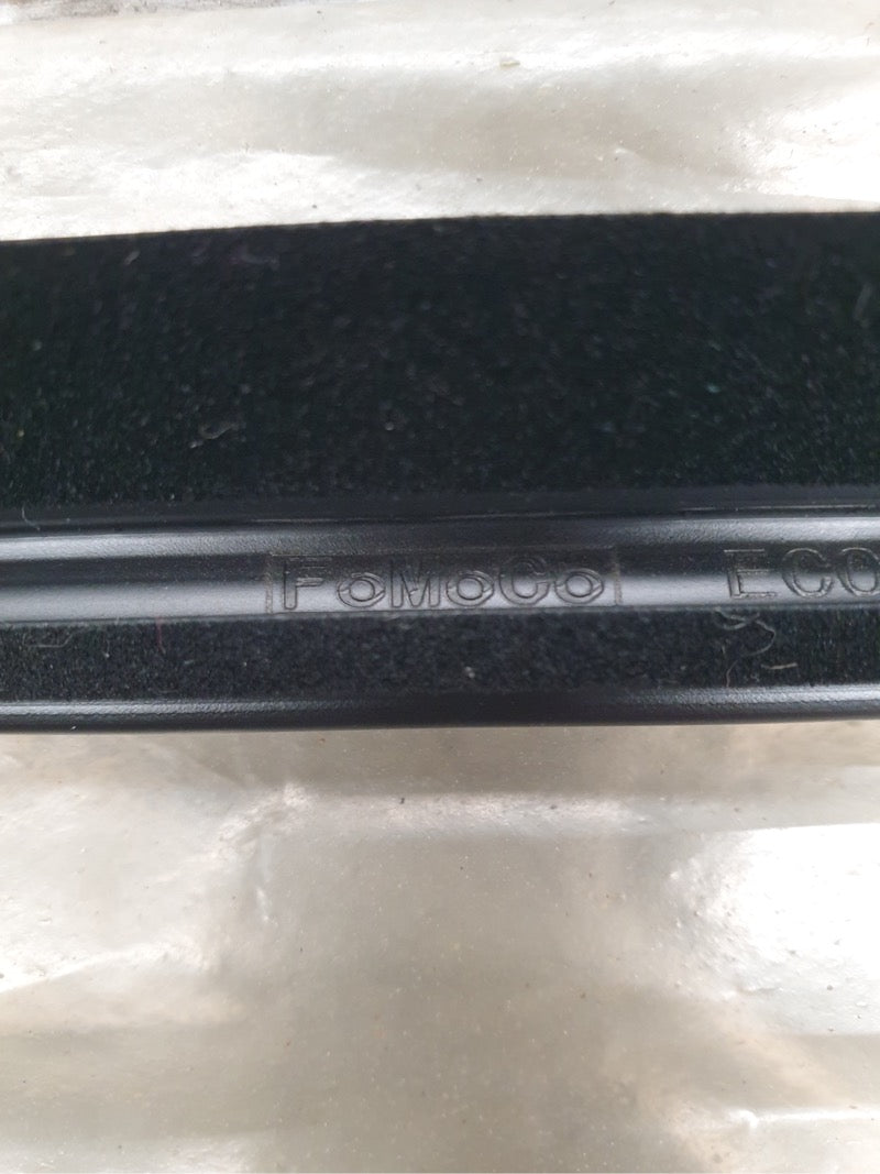 Original New Ford Range Rover 2023 Left Front Door Glass Outer Weather Strip Seal Moulding