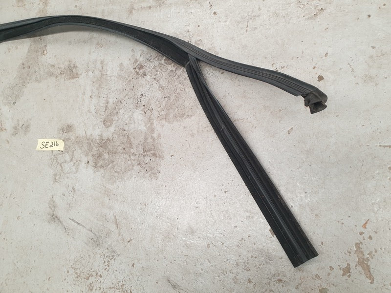Original Used Mercedes-Benz C-Class W206 Right Front Door Window Guide Seal