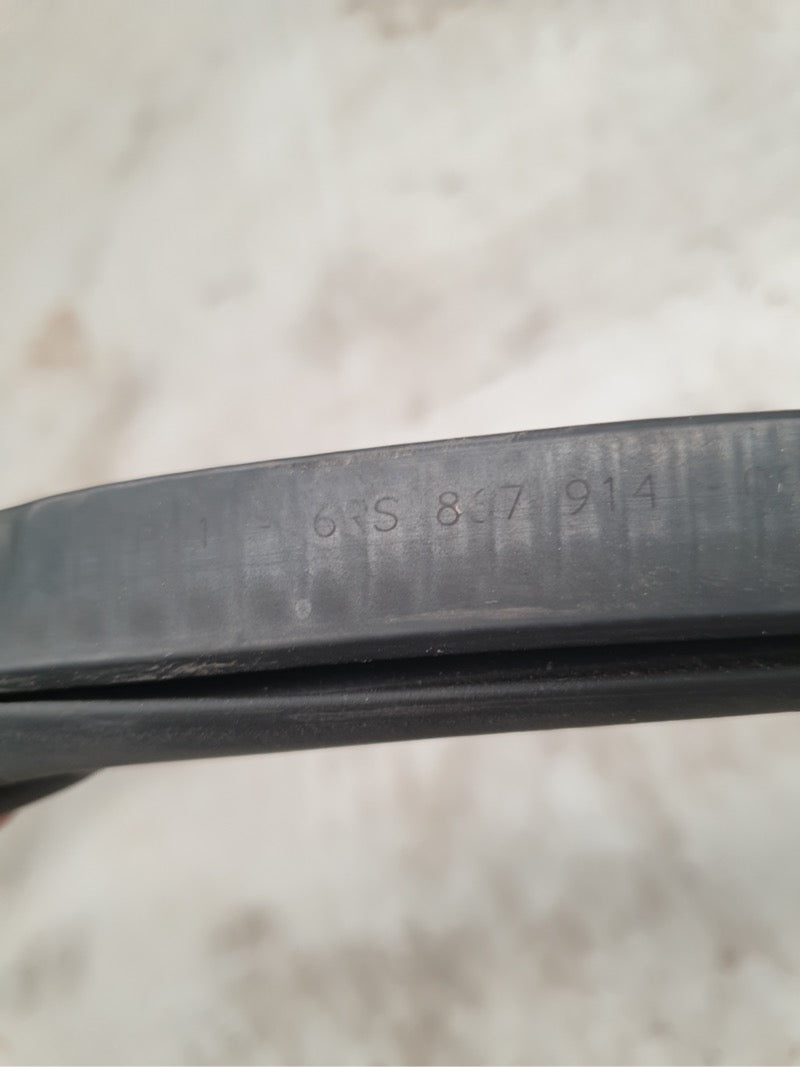 Original Used Volkswagen Polo Right Rear Door Surrounding Rubber