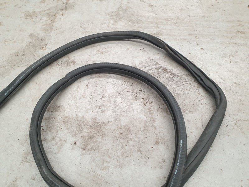 Original Used Mercedes-Benz A-Class W177 Left or Right Front Door Surrounding Rubber