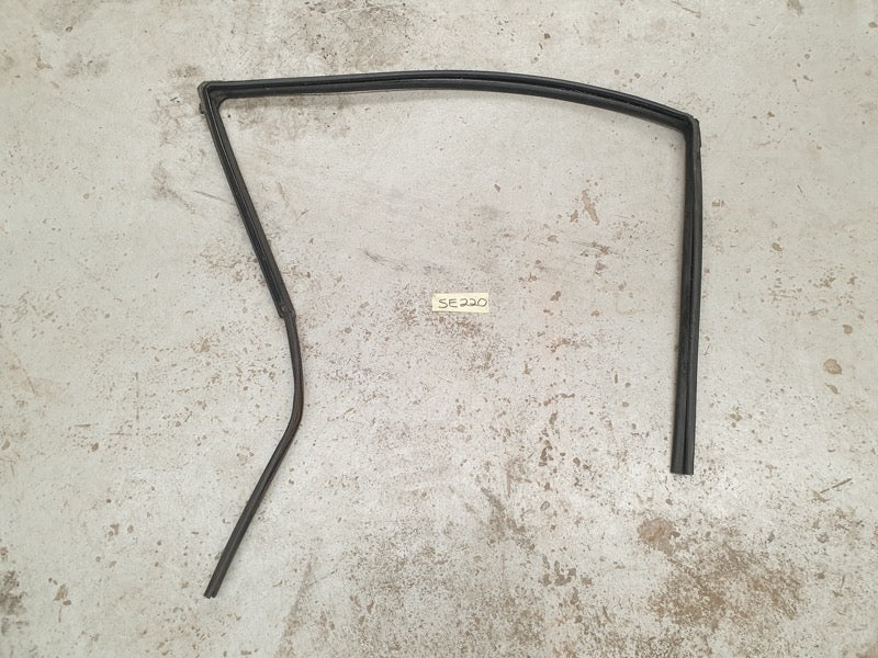 Original Used Toyota Hilux Right Front Door Window Channel