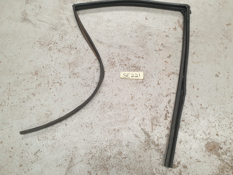 Original Used Toyota Hilux Right Rear Door Window Channel
