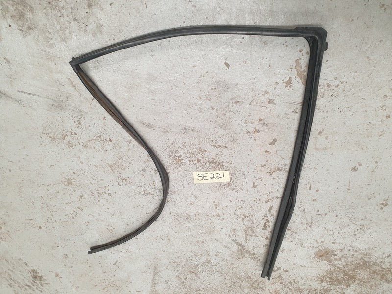 Original Used Toyota Hilux Right Rear Door Window Channel