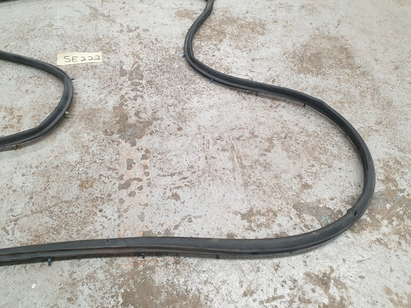 Original Used Toyota Hilux Right Rear Door Weather Strip