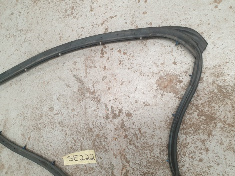 Original Used Toyota Hilux Right Rear Door Weather Strip