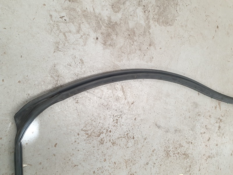 Original Used Toyota Hilux Right Front Door Weather Strip